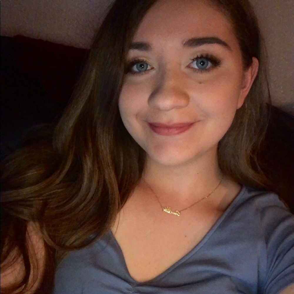Meet your Posher, Emely